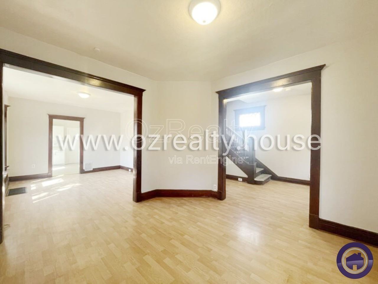 1031 N Michigan St - Photo 3 of 18