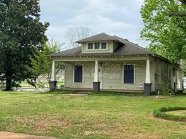 featured image of 403 W Almon Ave