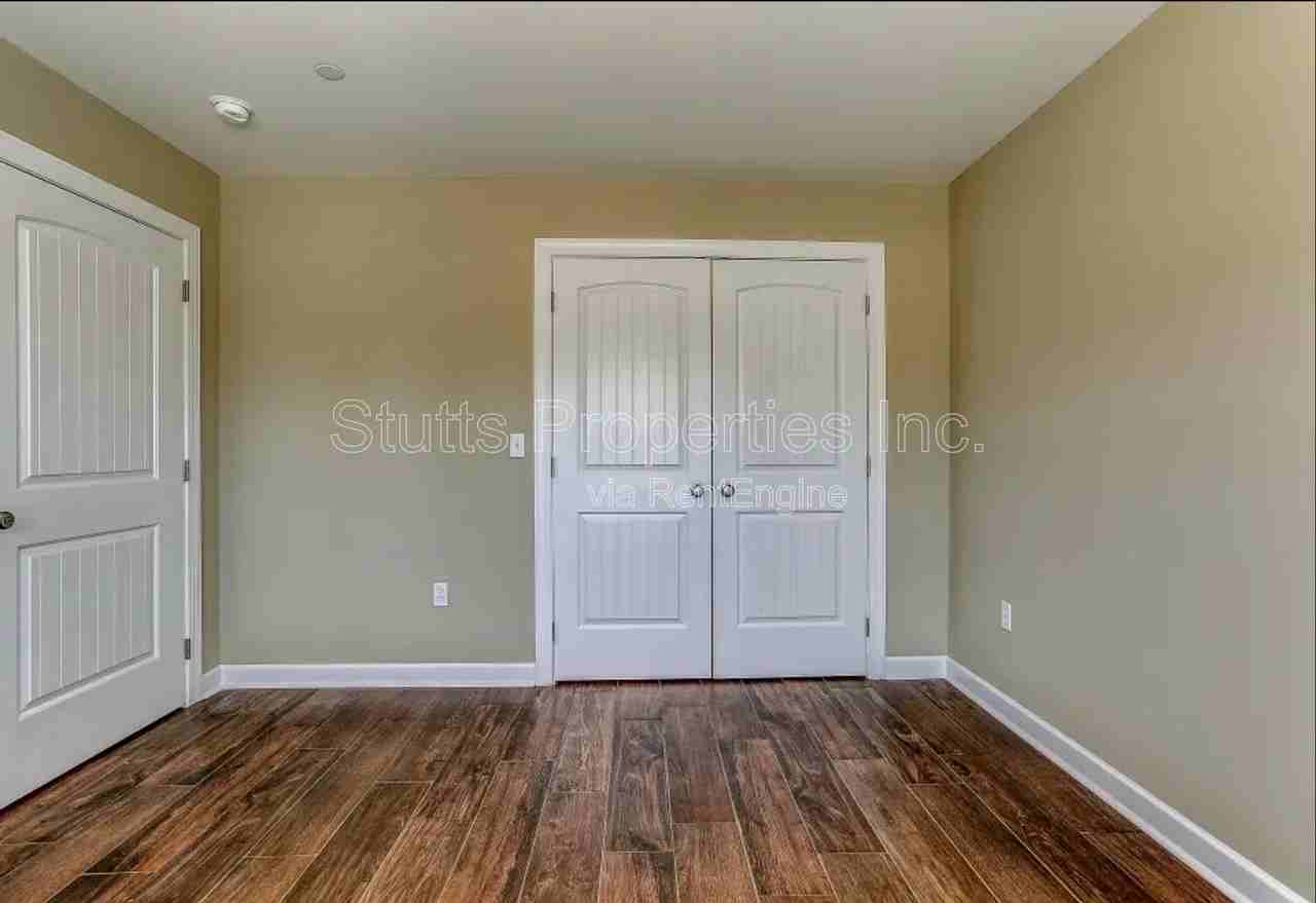 145 Bruin Pl #123 - Photo 6 of 11