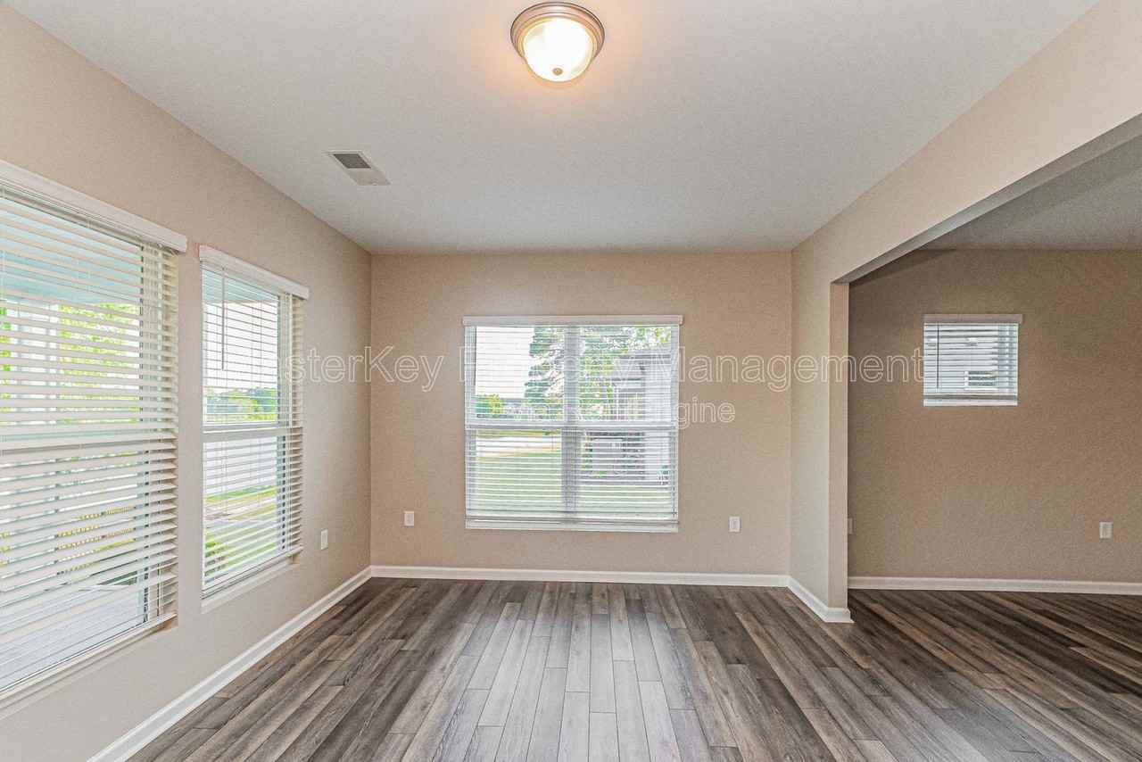 1242 Flyfish Ave - Photo 7 of 32