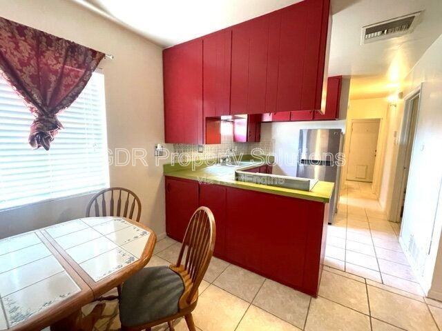 2530 Veranda Rd Nw #C - Photo 7 of 35