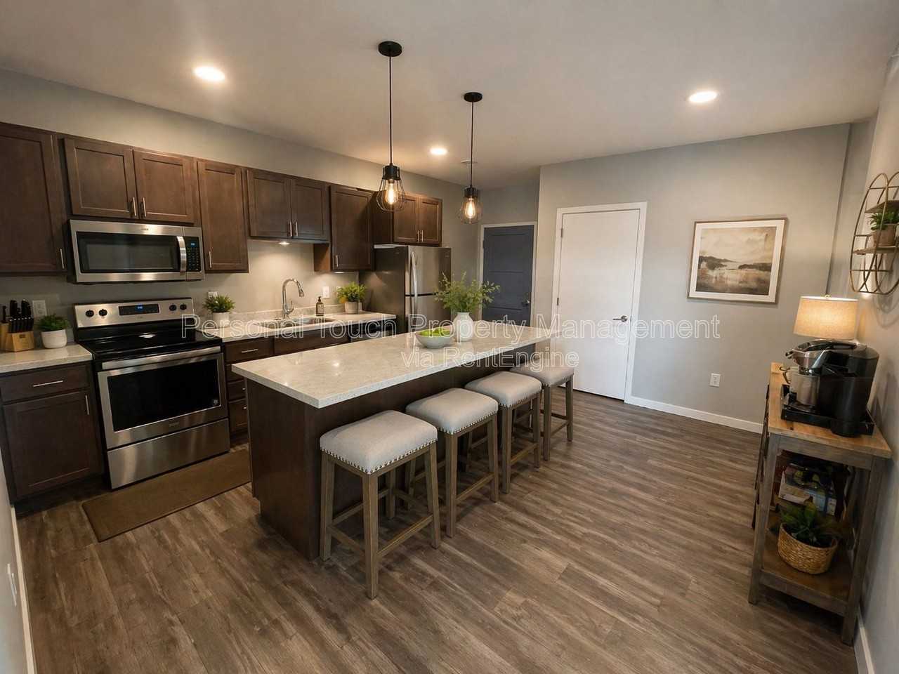 600 8th St S #205 - Photo 2 of 13