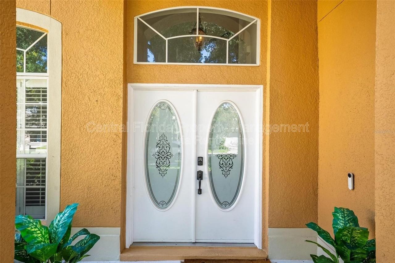 1400 Holly Glen Run - Photo 5 of 50