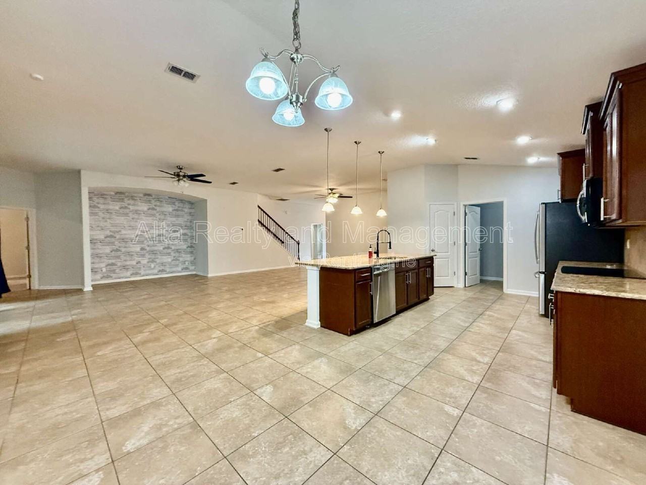 112 Morayshire Ct - Photo 6 of 50