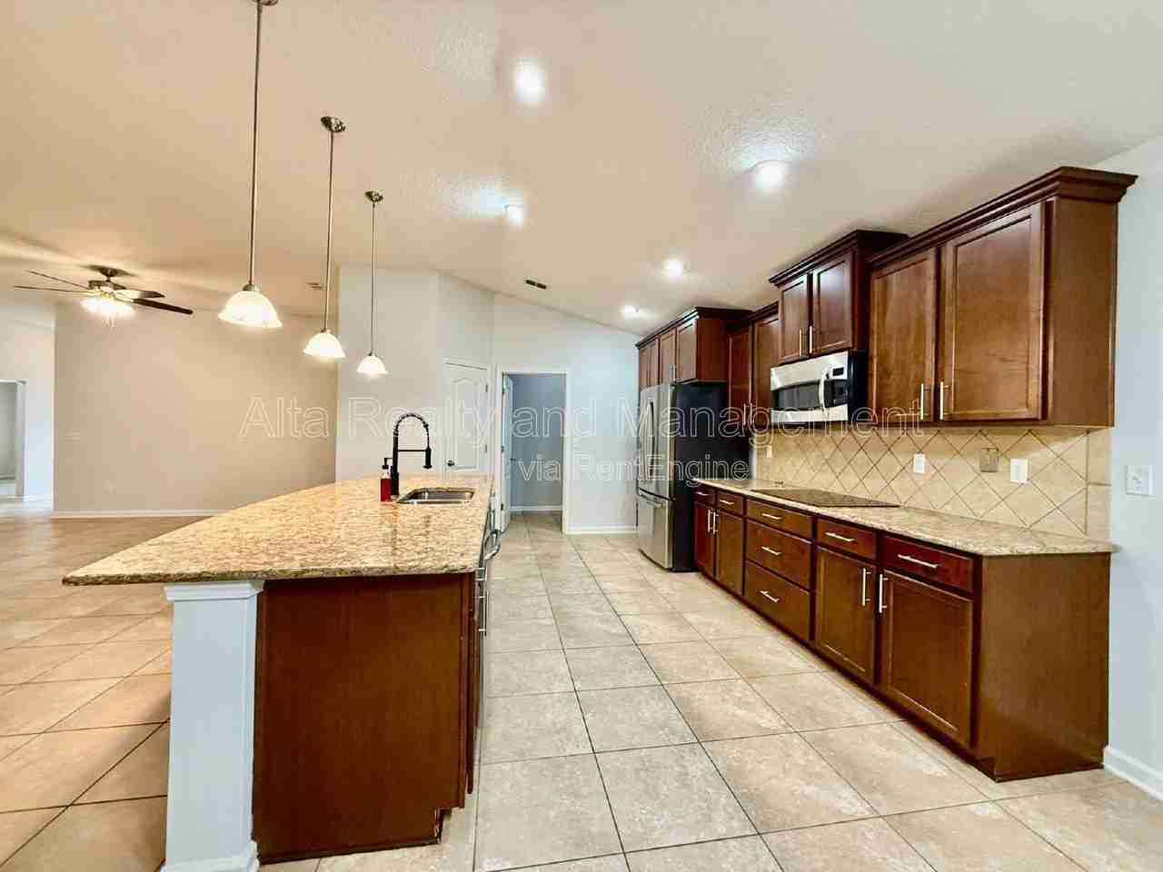 112 Morayshire Ct - Photo 7 of 50