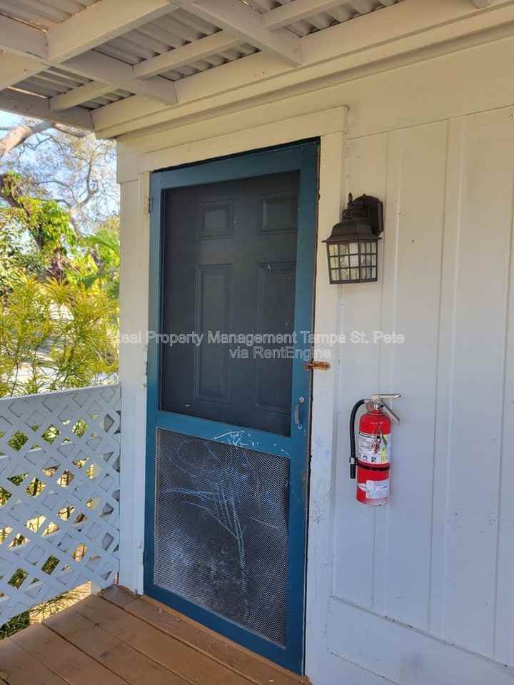 643 Wisteria Ct #D - Photo 3 of 19