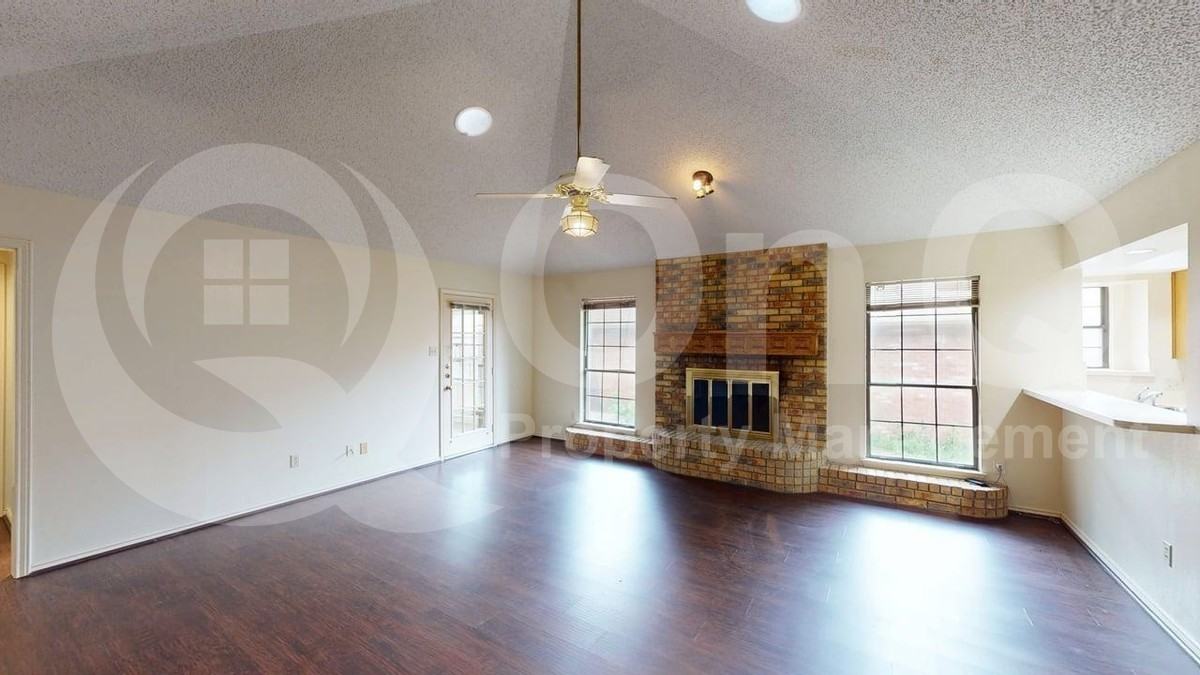 5511 Timber Green Dr - Photo 5 of 18