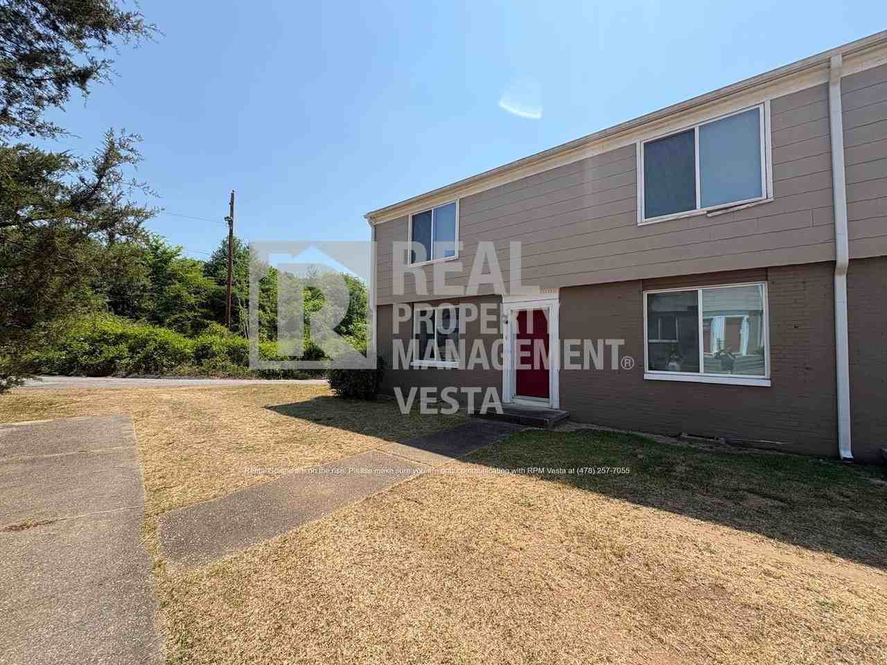 2140 Ingleside Ave #D1 - Photo 2 of 12