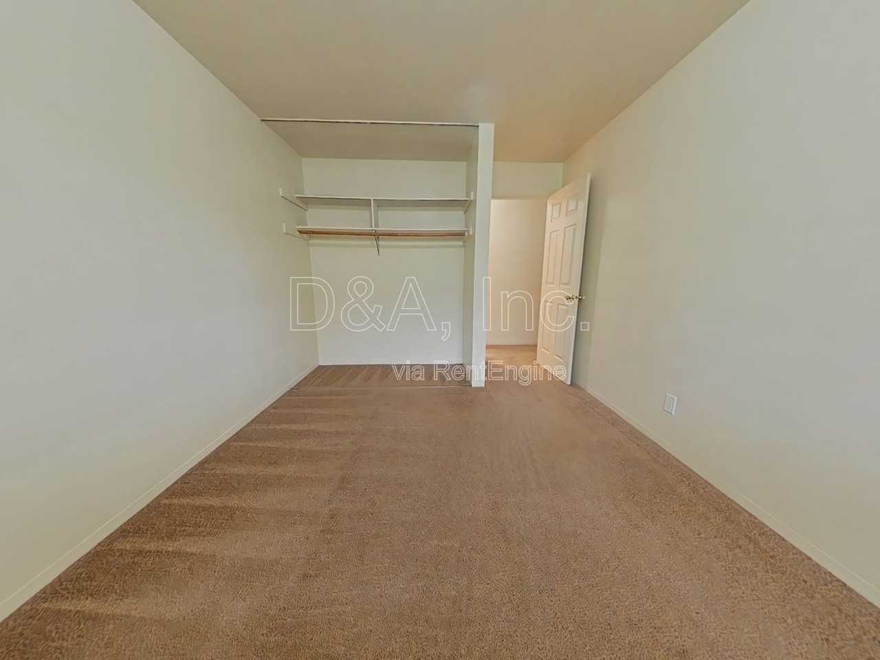 823 Nw 26th St - Photo 7 of 10