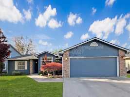 featured image of 10251 W Susan Ct