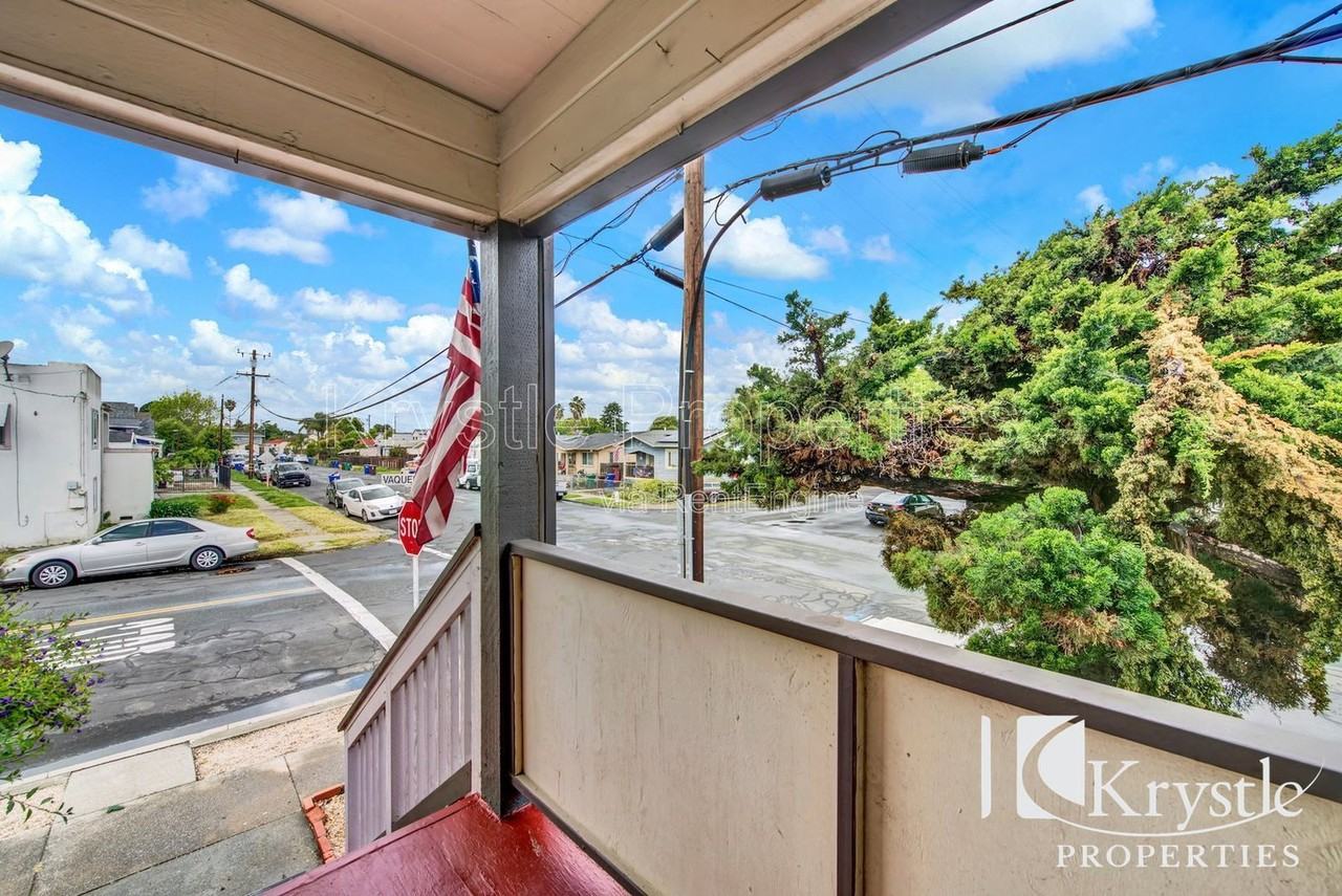 153 Vaqueros Ave - Photo 5 of 19