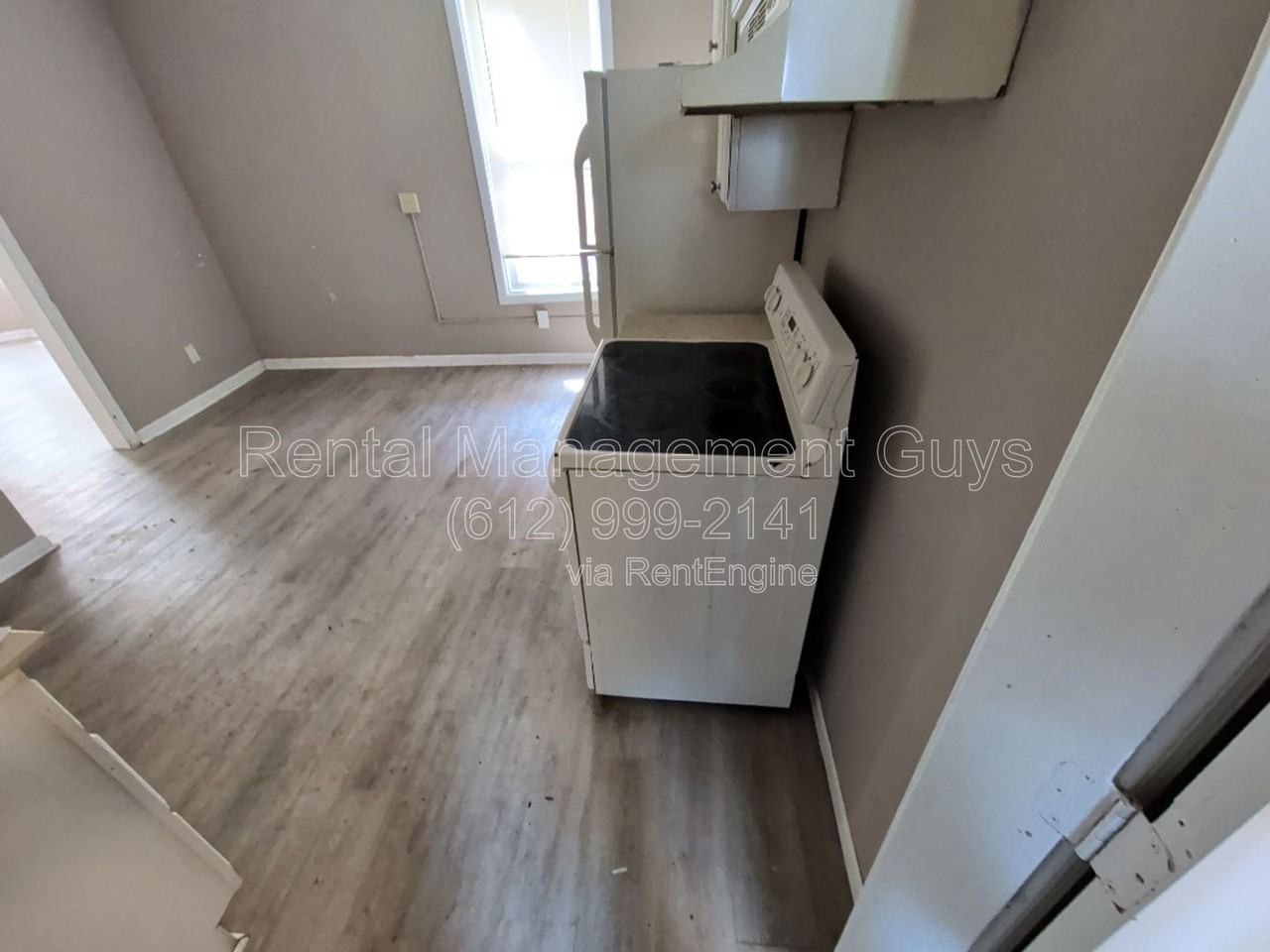 2935 Aldrich Ave N #1 - Photo 7 of 9