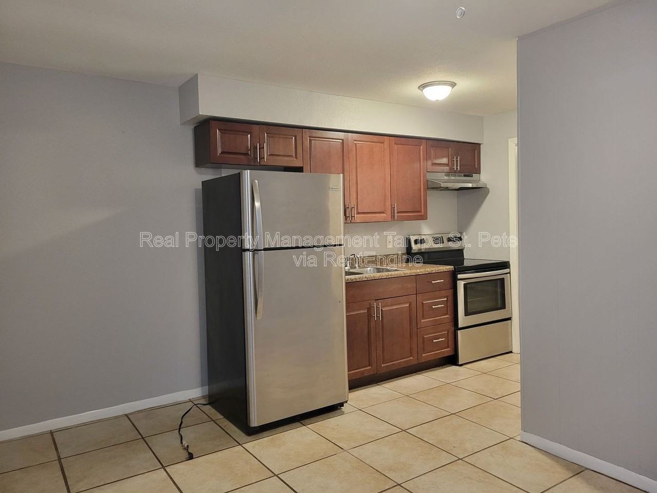 402 W Amelia Ave #C - Photo 4 of 15