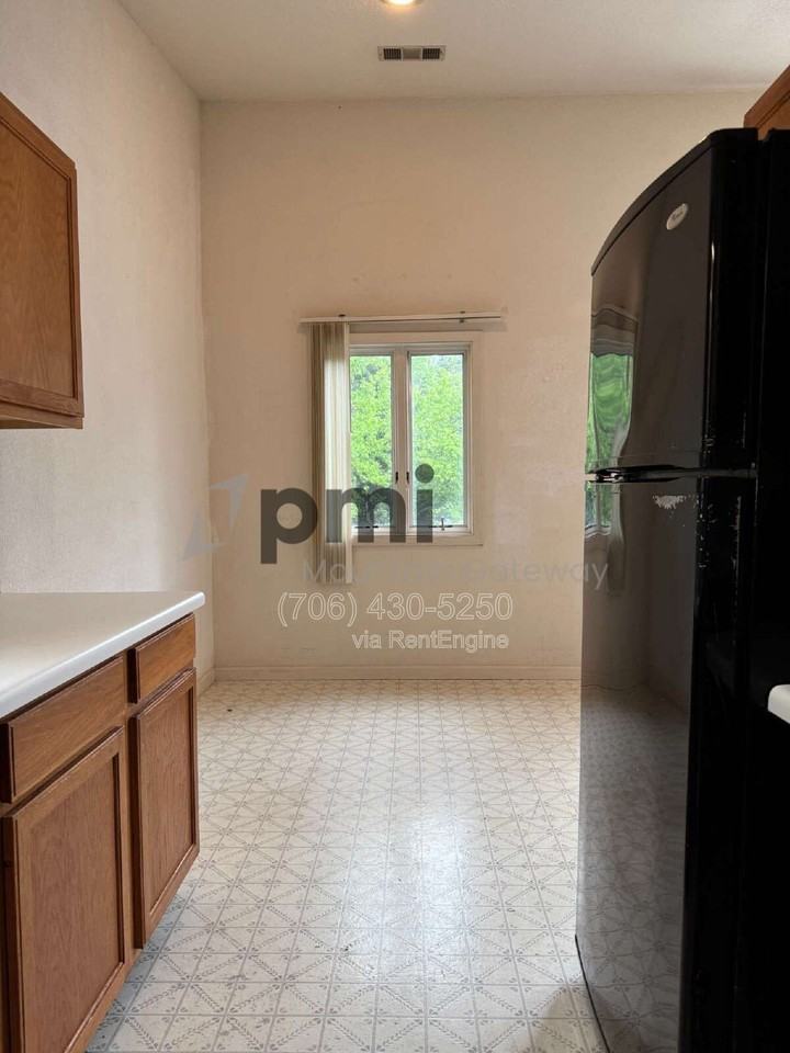 131 Primrose Dr #A - Photo 5 of 13