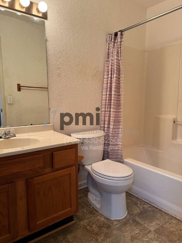 131 Primrose Dr #A - Photo 7 of 13