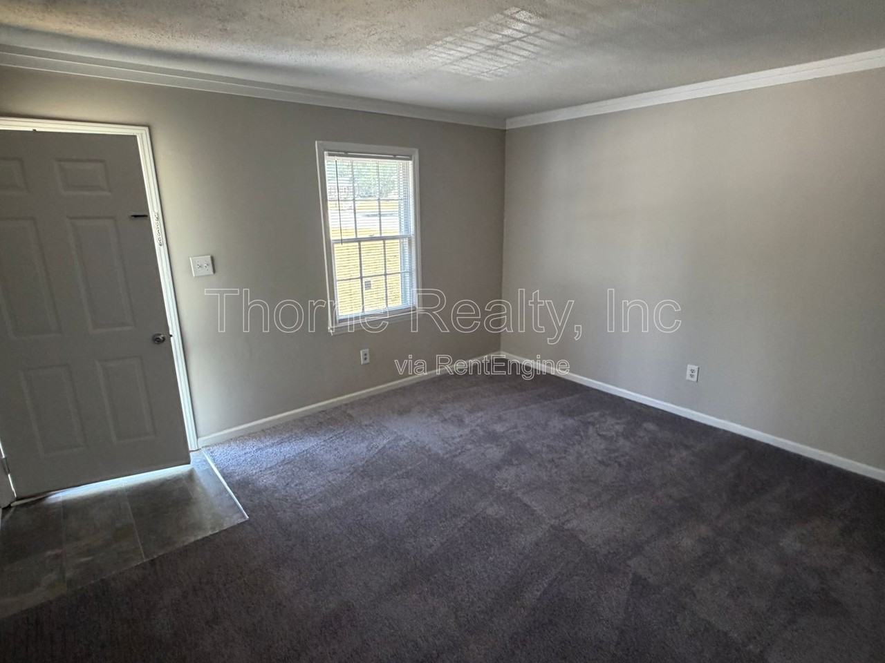 1420 Barnes St - Photo 2 of 9
