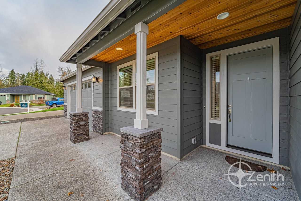 134 Zephyr Dr - Photo 3 of 43