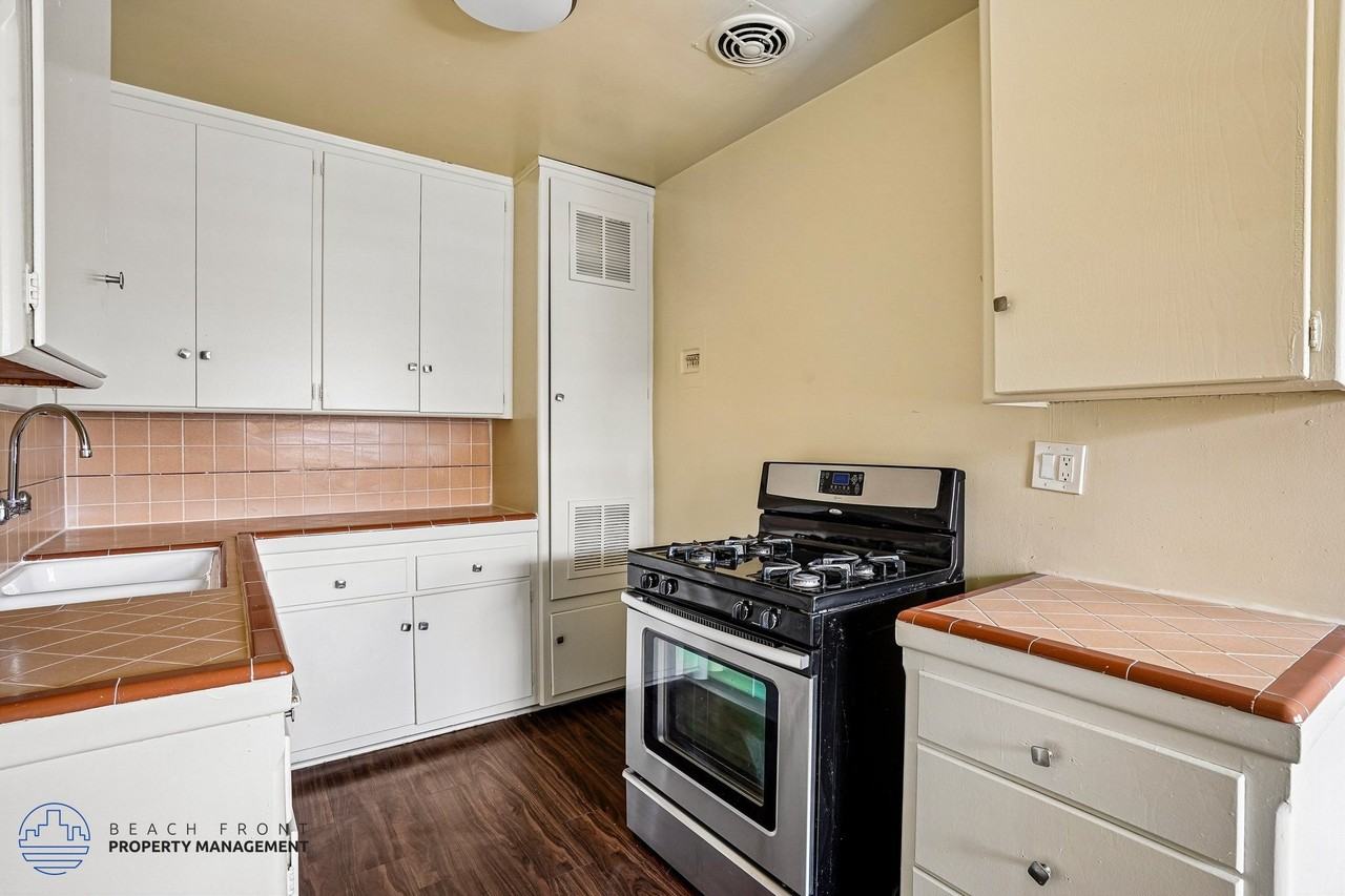 1830-34 El Segundo Blvd. - Photo 2 of 16