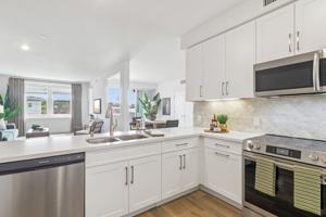 featured image of 6345 Gullstrand St
