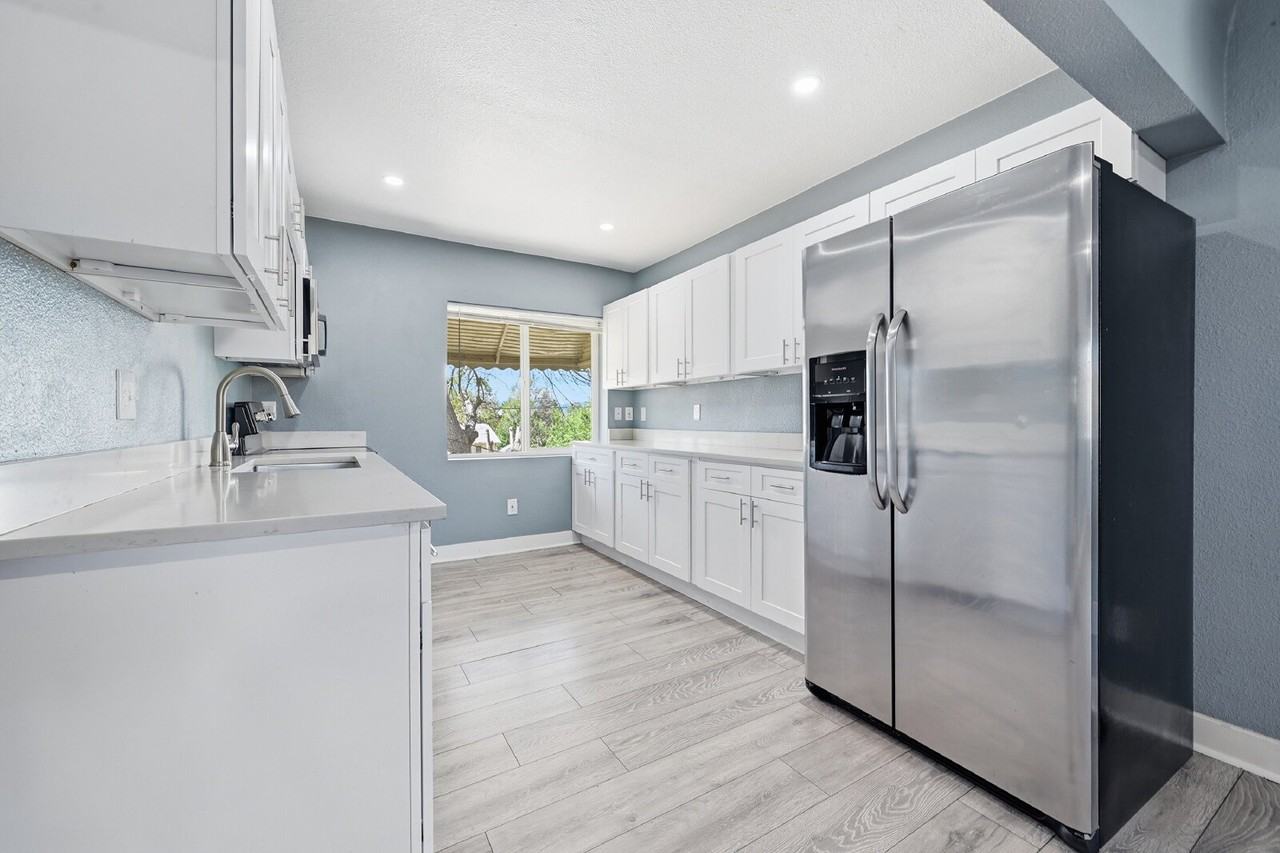 5355 Newton St - Photo 4 of 38