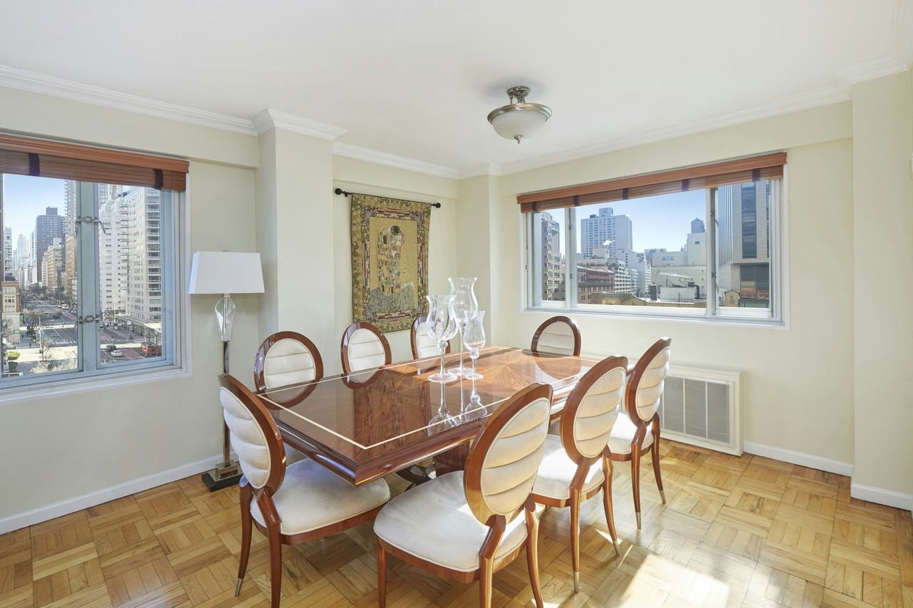 166 E 63rd St #9G - Photo 4 of 9