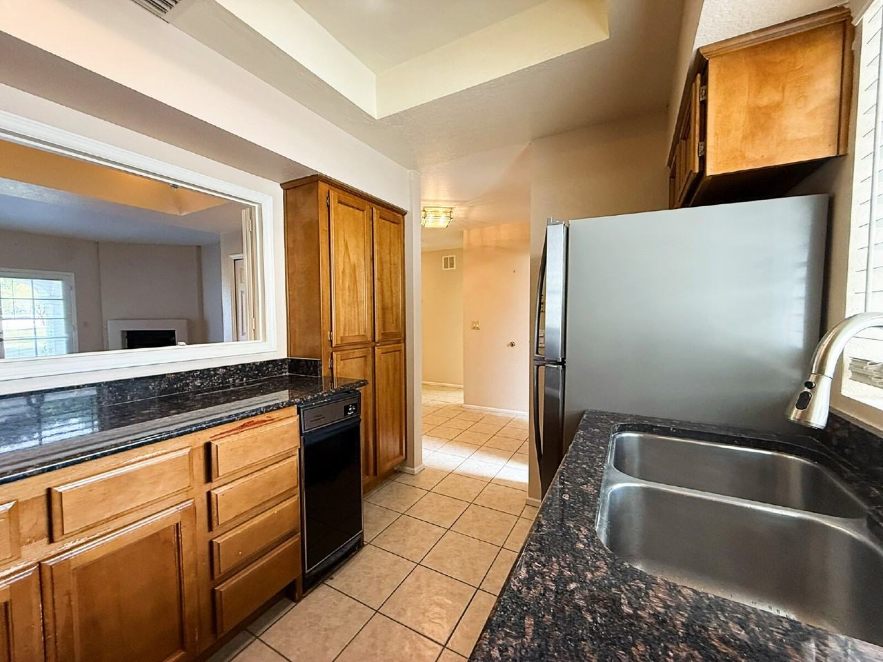 6112 N 28th St - Photo 7 of 25
