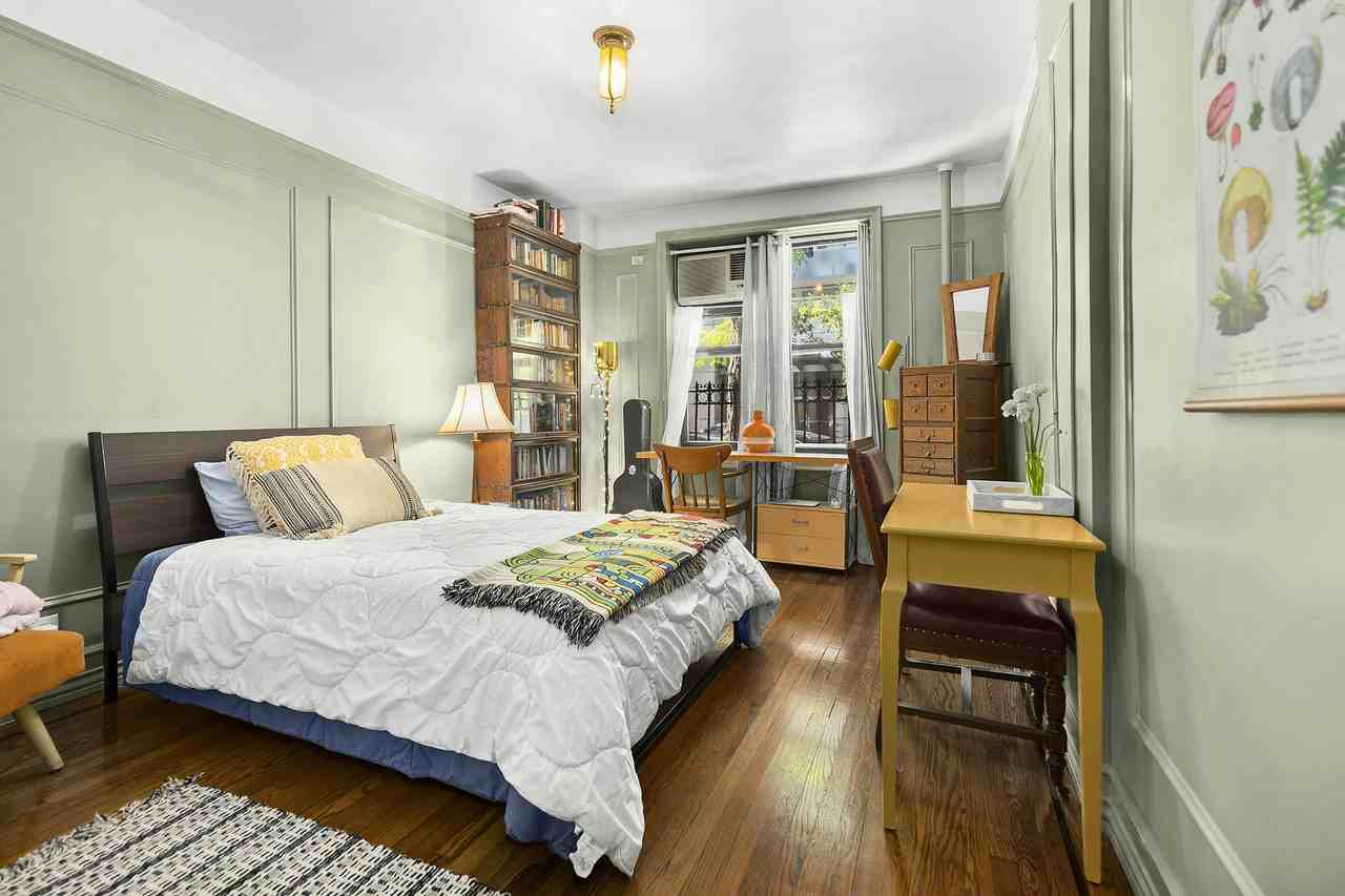 461 W 44th St #1A2G - Photo 6 of 12