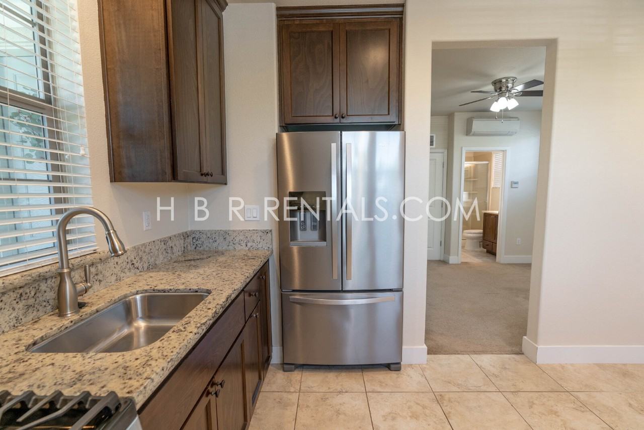 680 W Waterman Dr - Photo 7 of 16