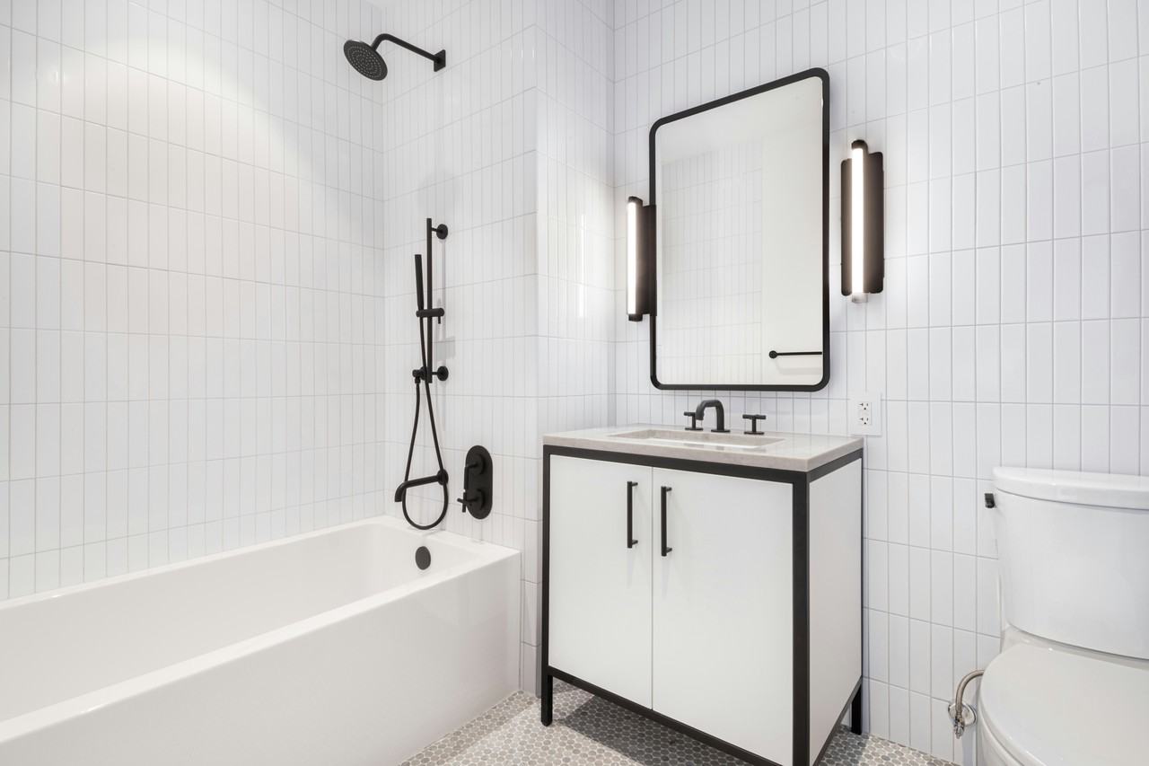 29 Huron St #5DW - Photo 3 of 10