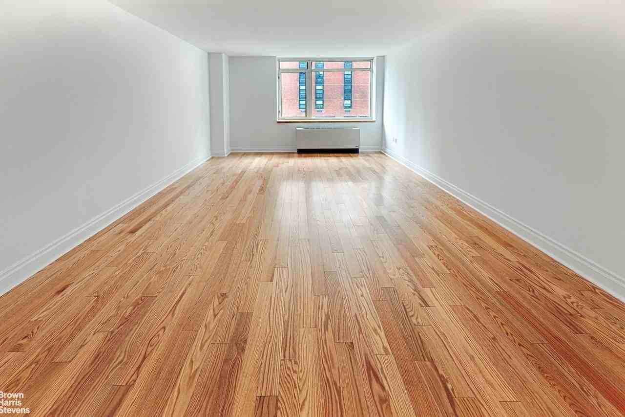 1760 2nd Ave #4C - Photo 5 of 10