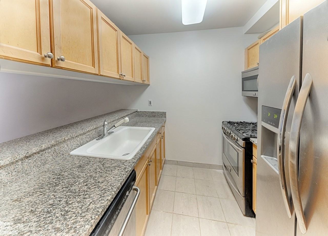 1760 2nd Ave #4C - Photo 7 of 10