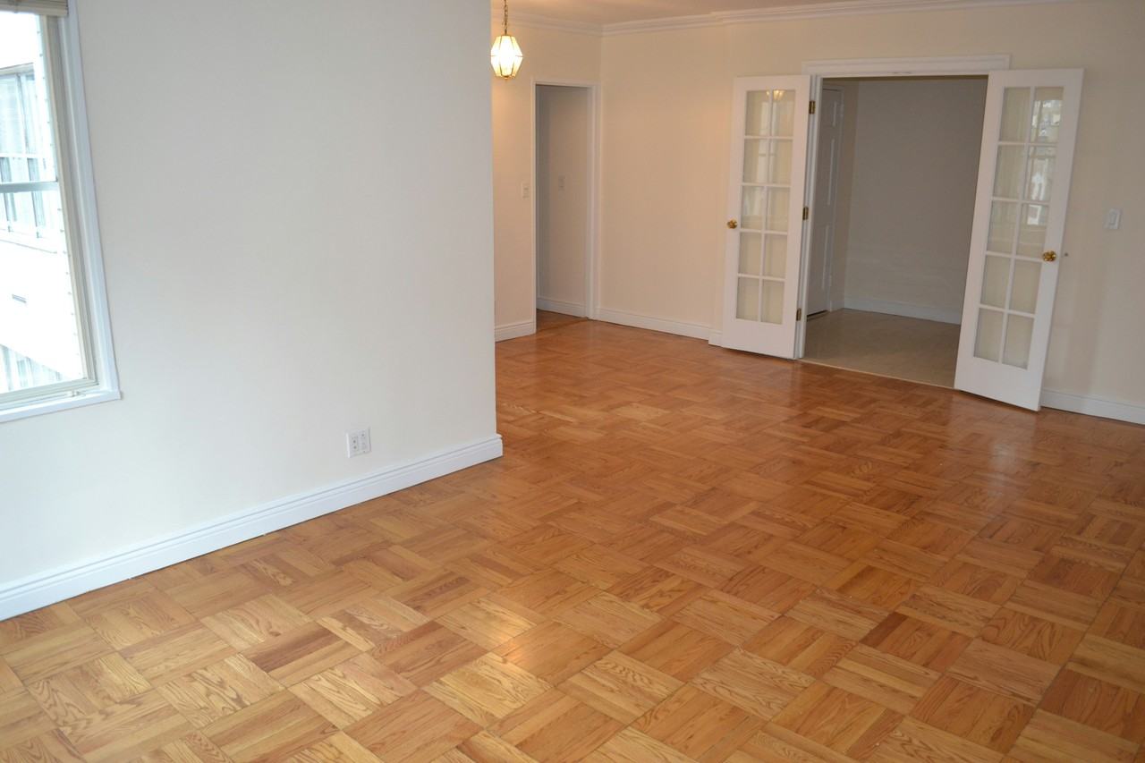 60 W 57th St #12E - Photo 3 of 7
