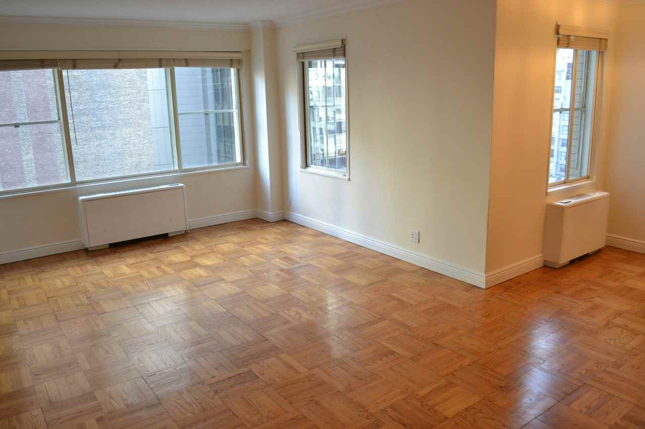 60 W 57th St #12E - Photo 4 of 7
