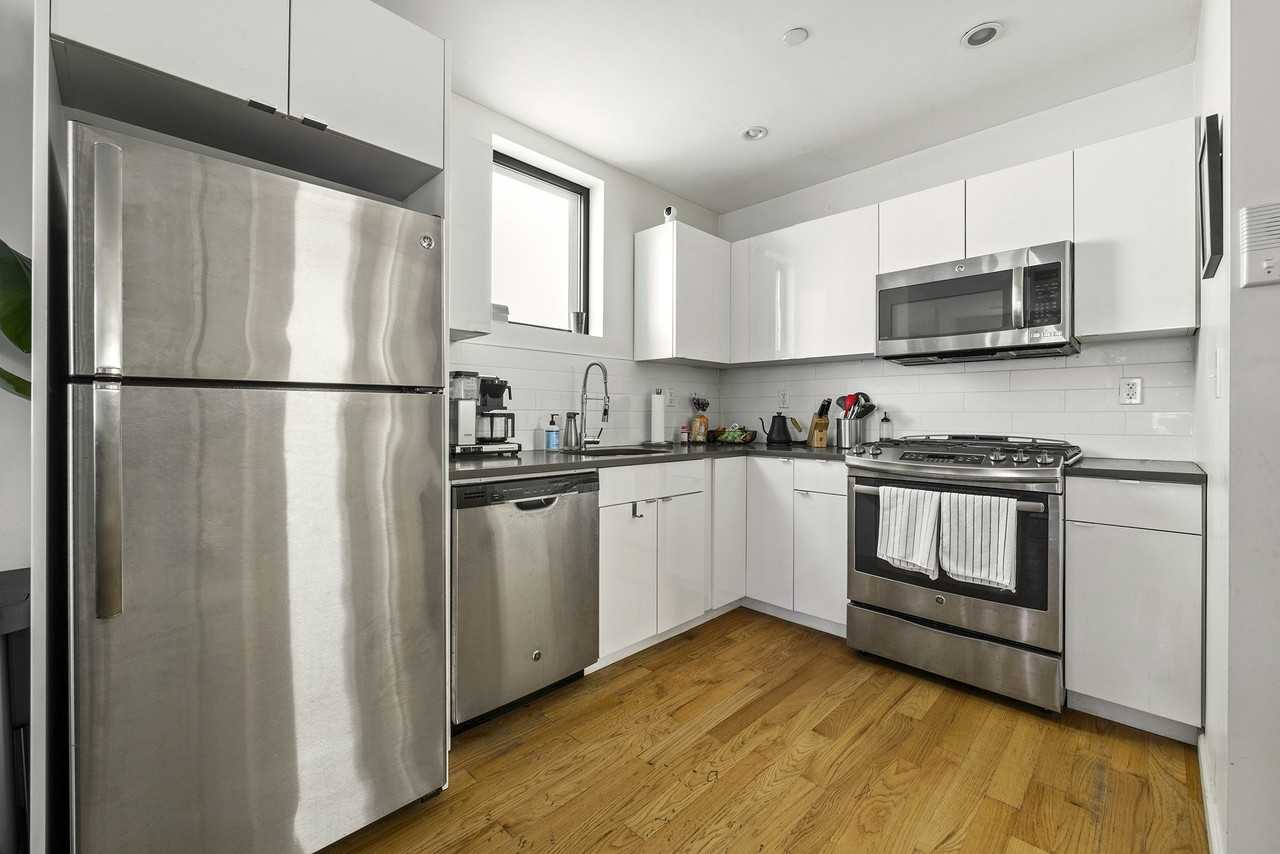 504 Humboldt St #3A - Photo 3 of 7