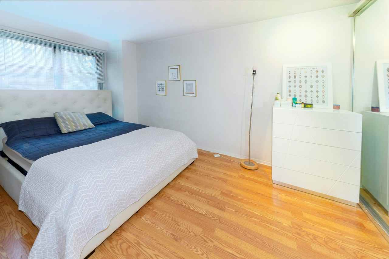 330 E 49th St #TH1 - Photo 3 of 5