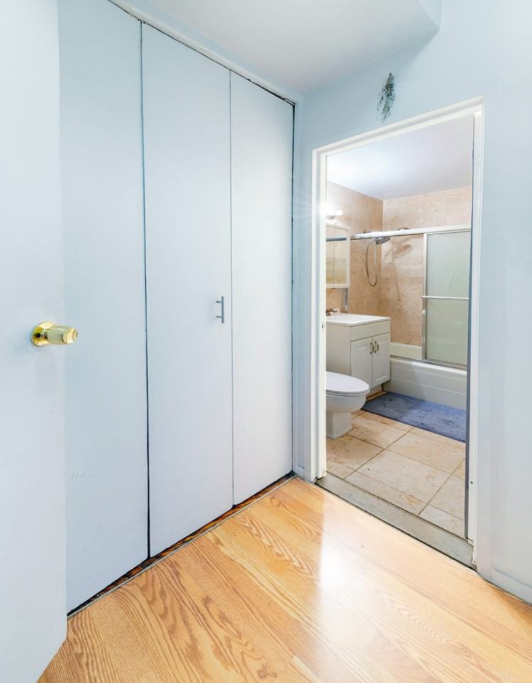 330 E 49th St #TH1 - Photo 4 of 5