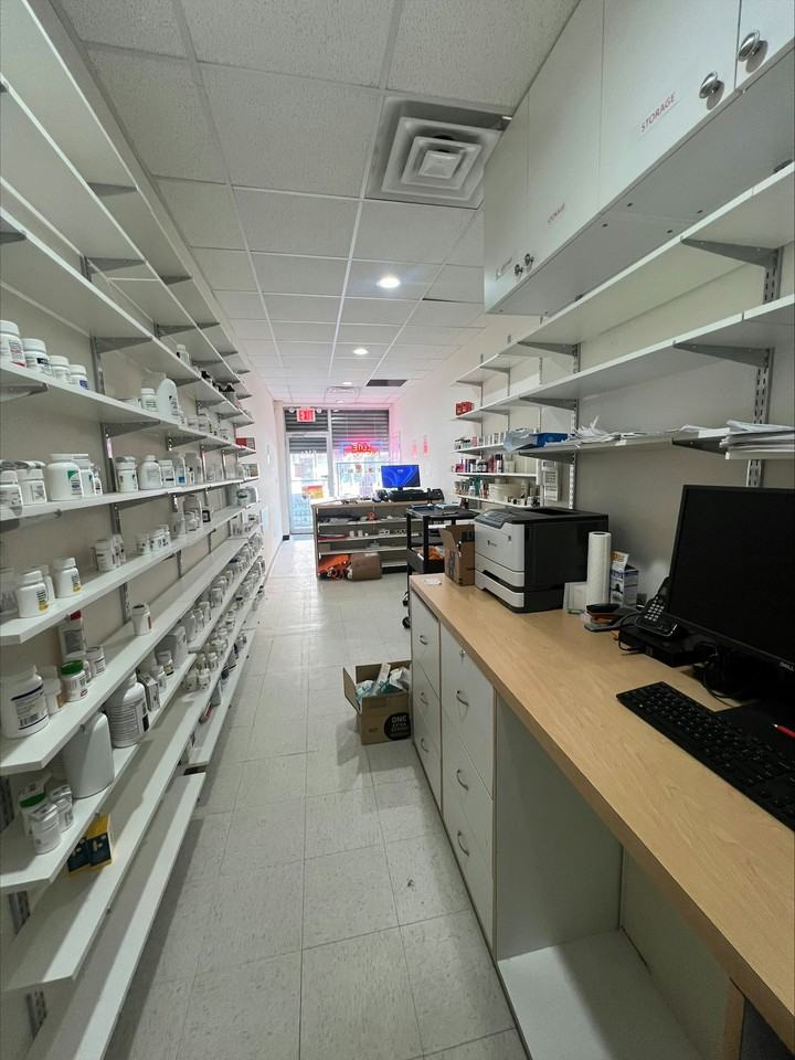 614 Grand St #COMM - Photo 2 of 3