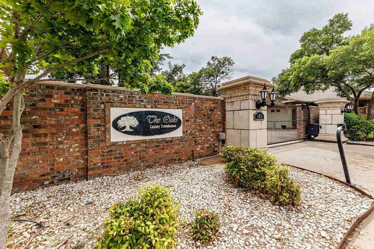 5811 11th Pl - Photo 4 of 50