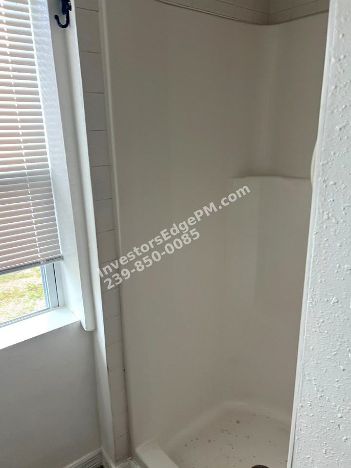 1148 Harbor Dr #2 - Photo 6 of 14