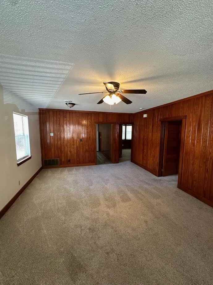 324 Michael Ct - Photo 2 of 12