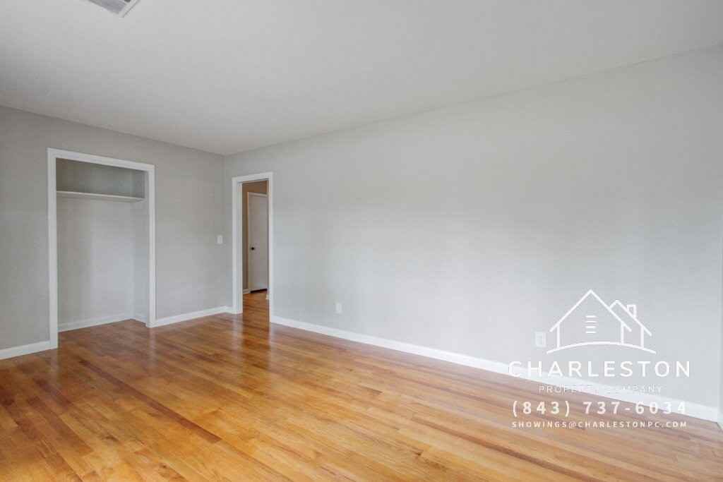 1502 Woodcrest Ave - Photo 6 of 27