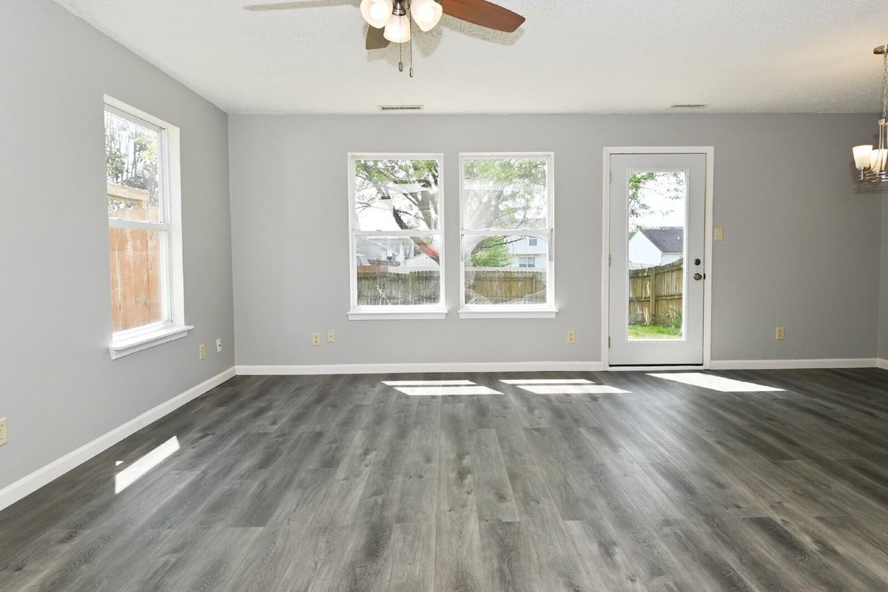 465 Overland Dr - Photo 7 of 50