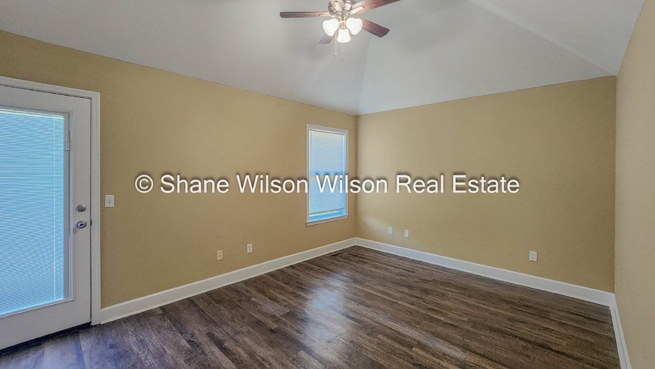 110 2nd St - Photo 3 of 14