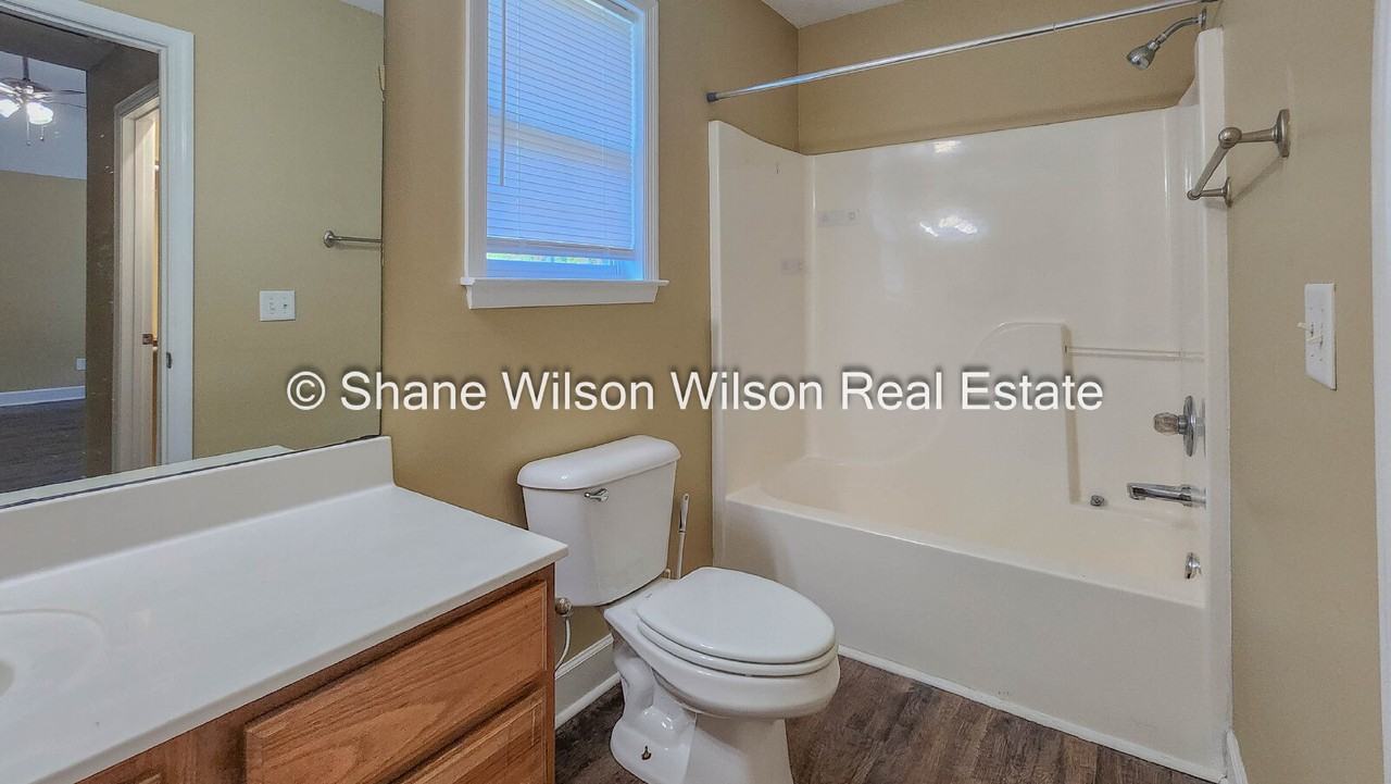 110 2nd St - Photo 4 of 14