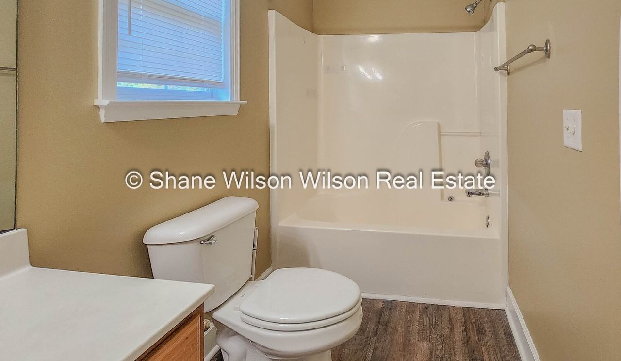 110 2nd St - Photo 5 of 14