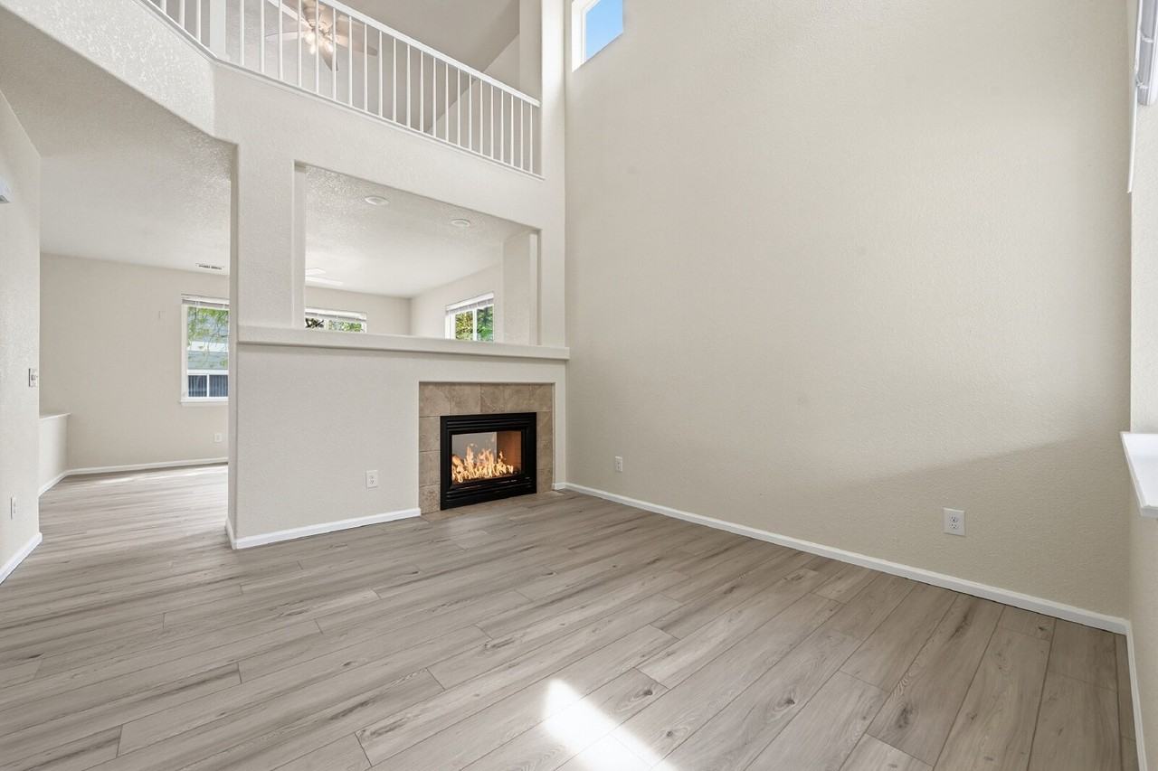 3500 E 140th Ave - Photo 5 of 39