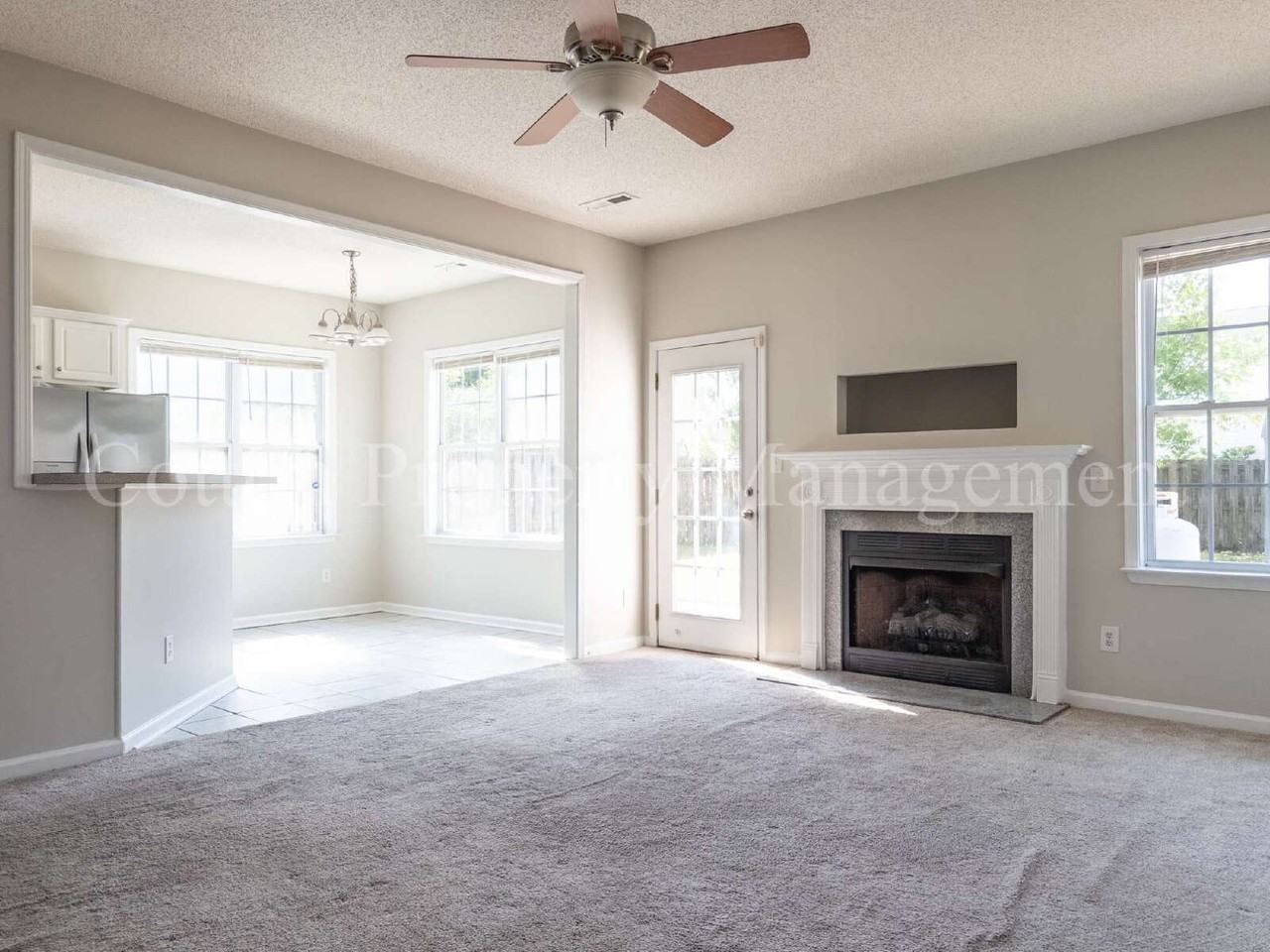 448 Vallie Ln - Photo 6 of 44