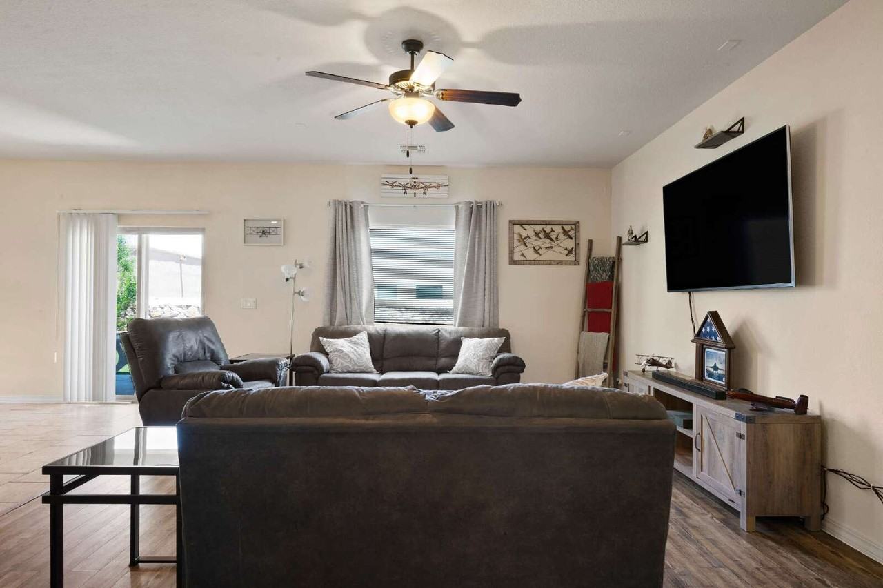 13483 Halifax St - Photo 7 of 43