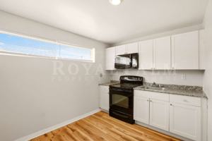 featured image of 1640 Daniels Dr Unit B
