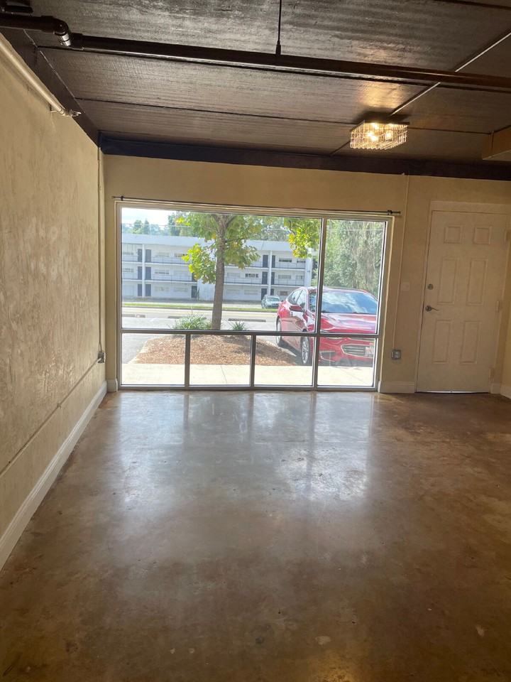 310 Blount St - Photo 5 of 15